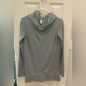 Worn Once GapFit Gap Fit Long Hoodie Tunic Heathered Grey Sweatshirt. Size XS/S
